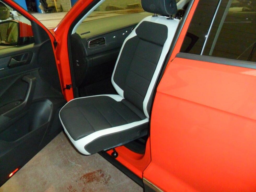 Cars with Rotating Seats Procon Vehicles