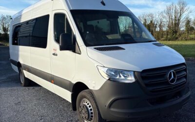 Mercedes Sprinter Mini Bus